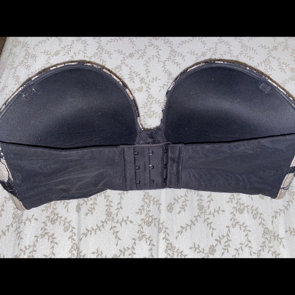 VICTORIA’S SECRET VERY SEXY STRAPLESS BRA - Picture 2 of 4
